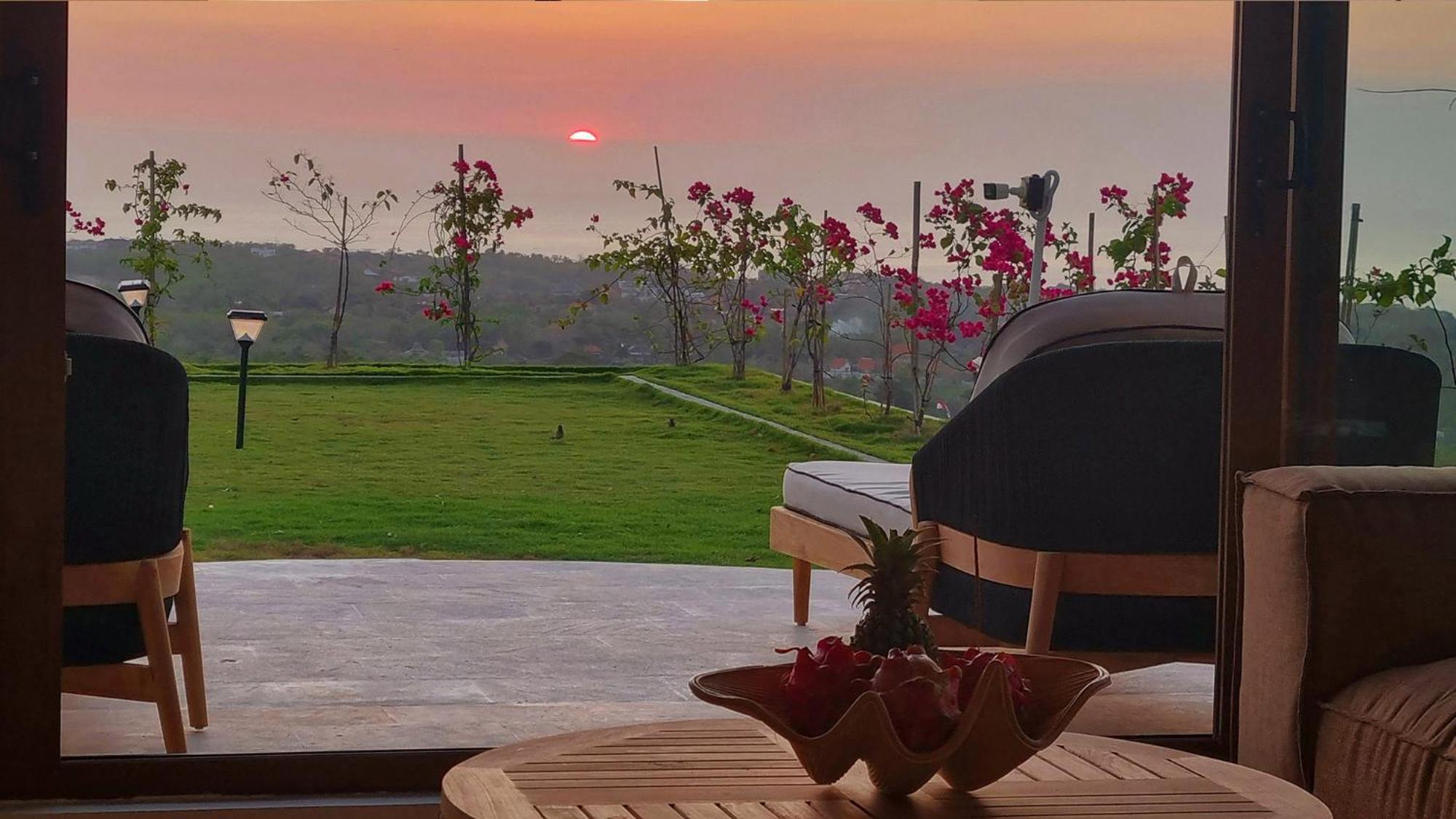 Uluwatu Sunset Hills Lägenhet Exteriör bild