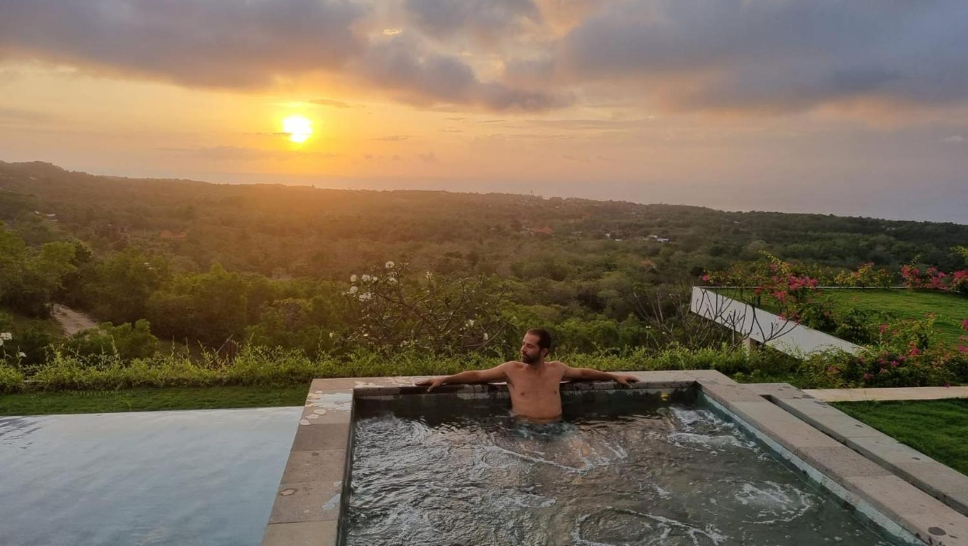 Uluwatu Sunset Hills Lägenhet Exteriör bild